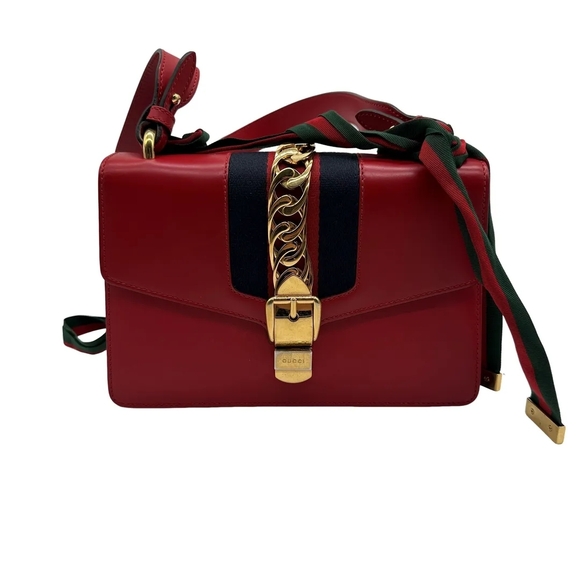 Gucci Red Leather Crossbody Bag with Gold Accents - Picture 1 of 6